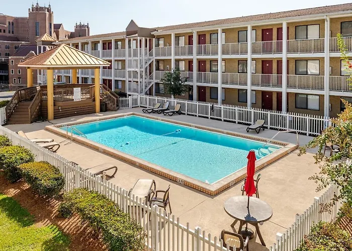 Legends 149 Apartment